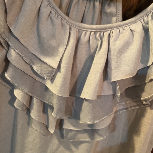 Eyeshadow Ruffle Tank Top - Picture 4 of 8